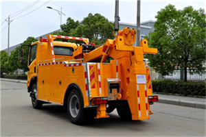 乌马河高速路拖车费